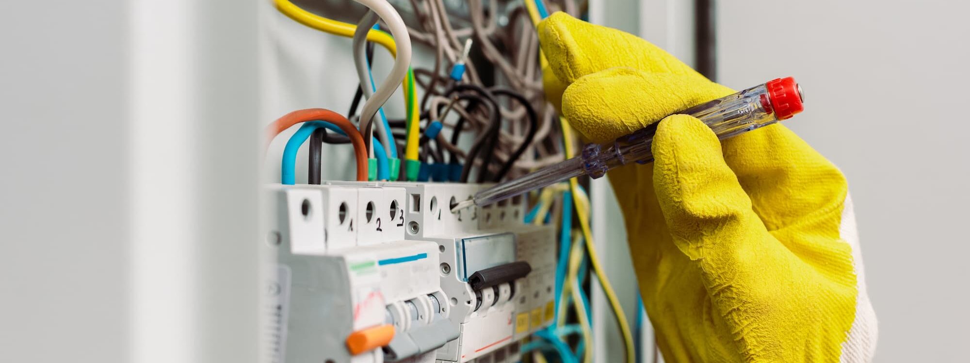 4 erreurs courantes à éviter lors de l&#8217;installation d&#8217;un tableau électrique Valentigney